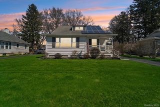 15 Rose Place, Central Valley, NY 10917