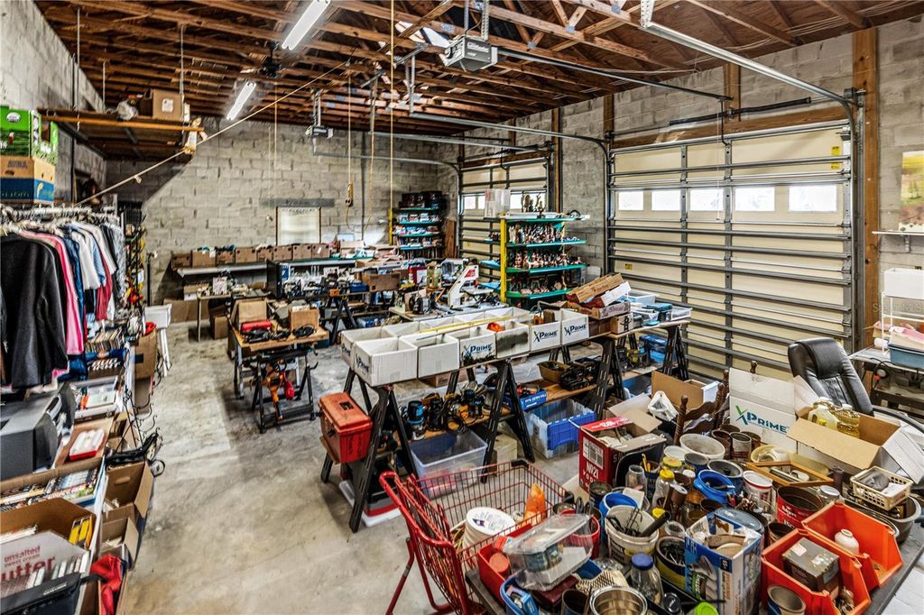 Image 16 of property listing at 810 HENSEL HILL ROAD W, Port Orange, FL 32127