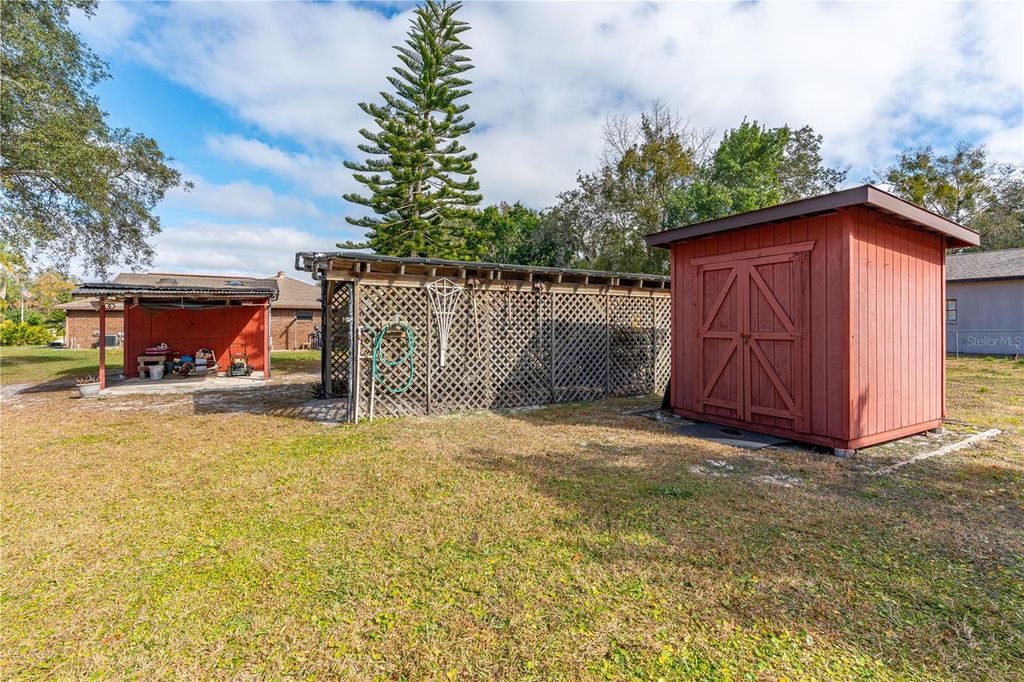 Image 18 of property listing at 810 HENSEL HILL ROAD W, Port Orange, FL 32127