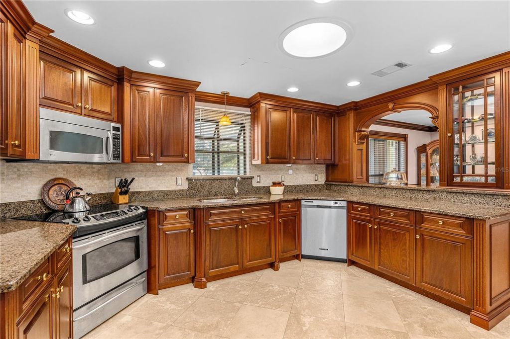 Image 29 of property listing at 810 HENSEL HILL ROAD W, Port Orange, FL 32127