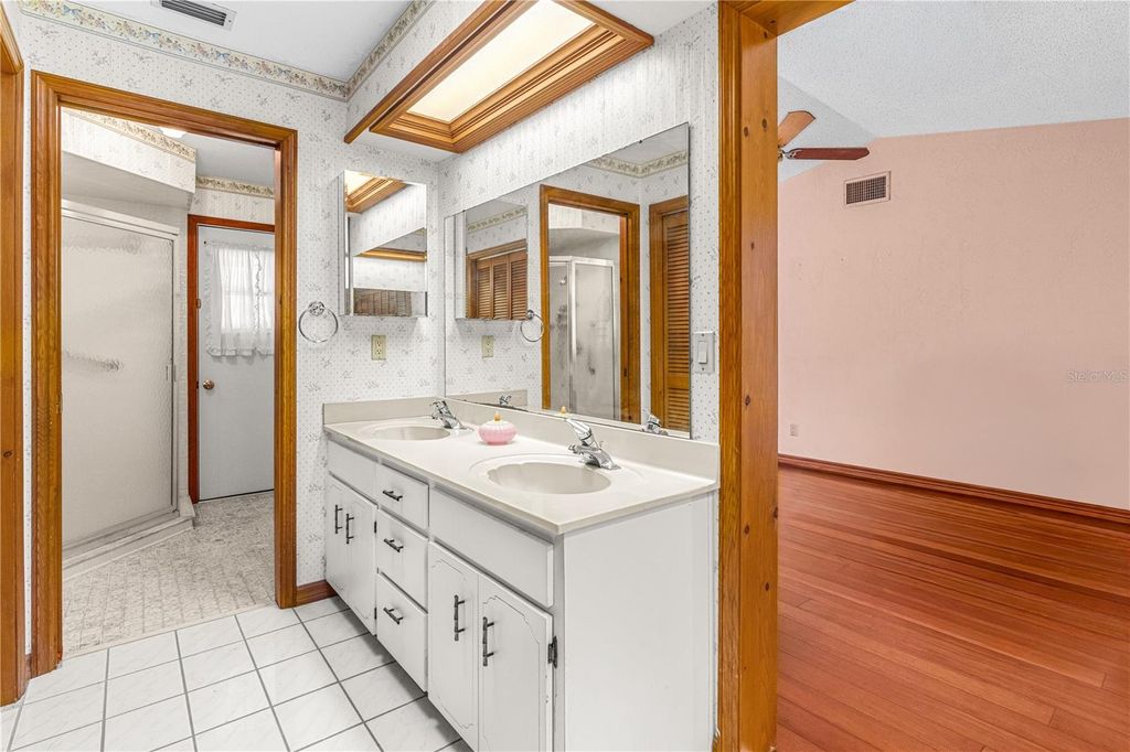 Image 40 of property listing at 810 HENSEL HILL ROAD W, Port Orange, FL 32127