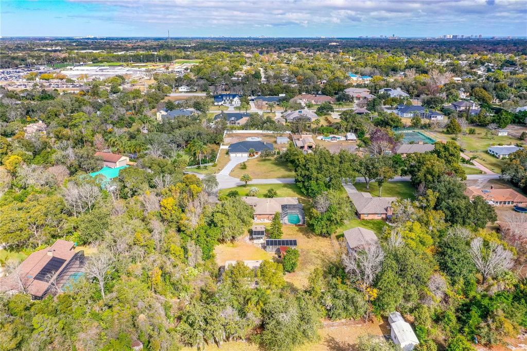 Image 54 of property listing at 810 HENSEL HILL ROAD W, Port Orange, FL 32127