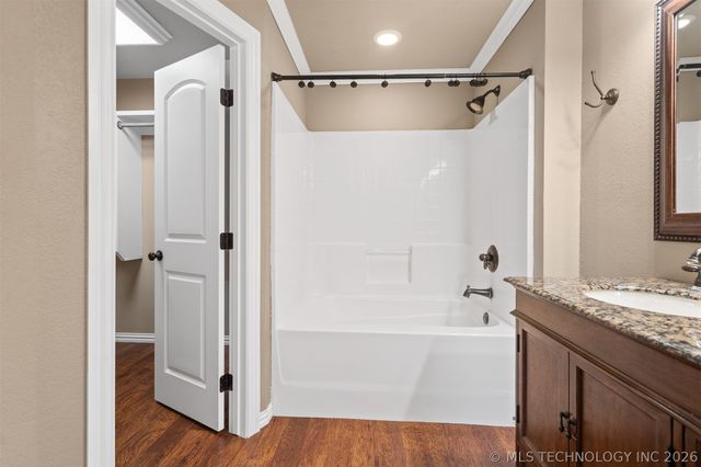 1411 Newport Road, Lone Grove, OK 73443