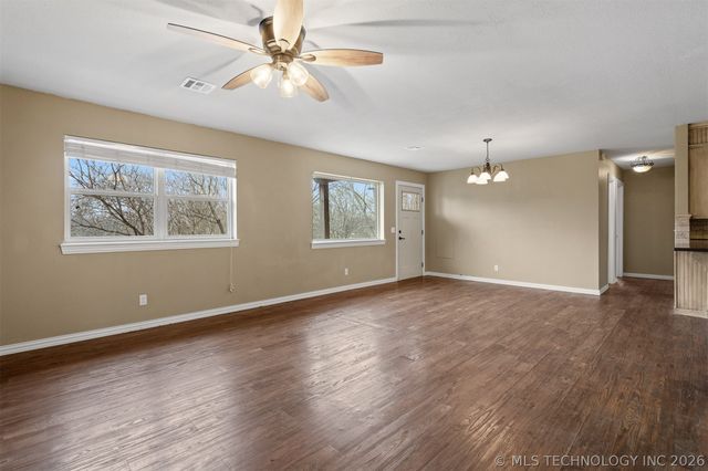 1411 Newport Road, Lone Grove, OK 73443