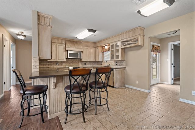 1411 Newport Road, Lone Grove, OK 73443