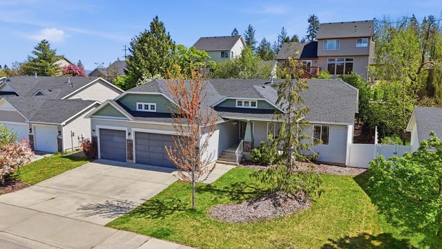 8913 E Vista Park Dr, Spokane, WA 99217