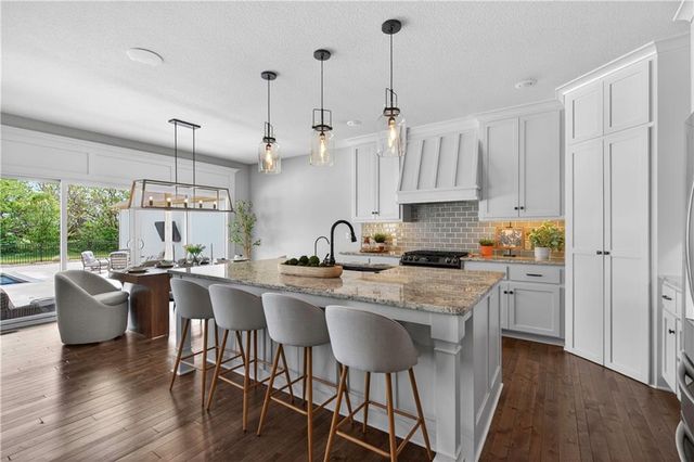 15063 Canton Road, Gardner, KS 66030