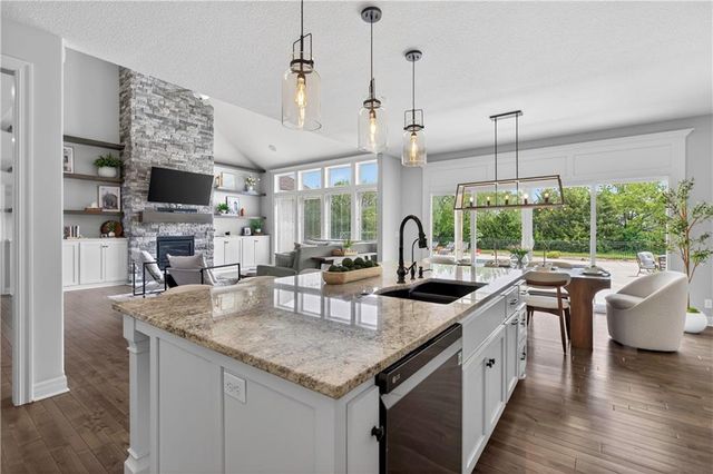 15063 Canton Road, Gardner, KS 66030