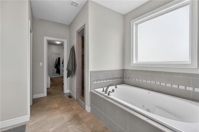 15063 Canton Road, Gardner, KS 66030