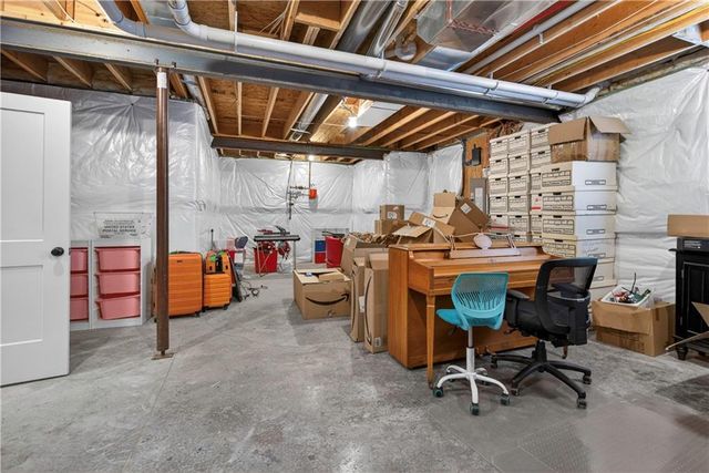 15063 Canton Road, Gardner, KS 66030