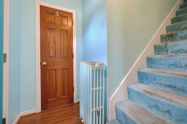 98 Pleasant St, Franklin, MA 02038