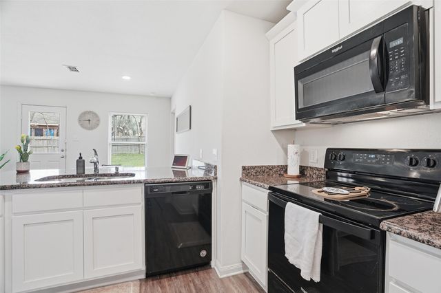 1305 Eagle Lake Drive, Azle, TX 76020