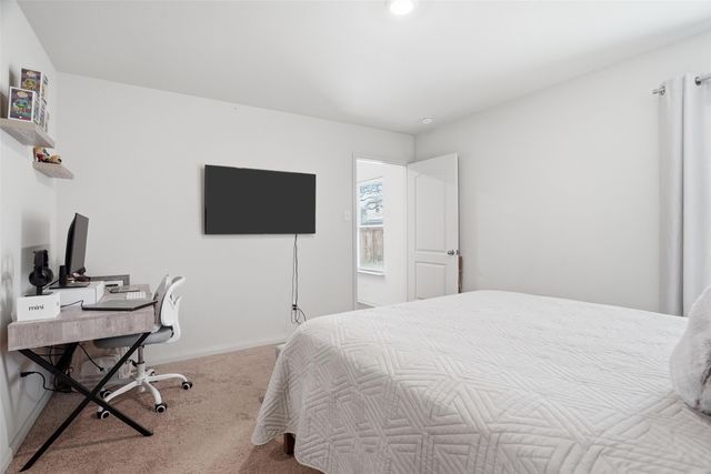 1305 Eagle Lake Drive, Azle, TX 76020