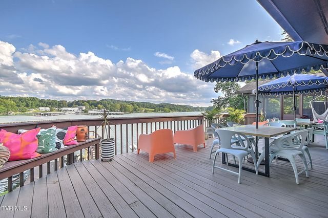 2772 Devault Bridge Road, Piney Flats, TN 37686