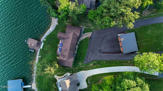 2772 Devault Bridge Road, Piney Flats, TN 37686