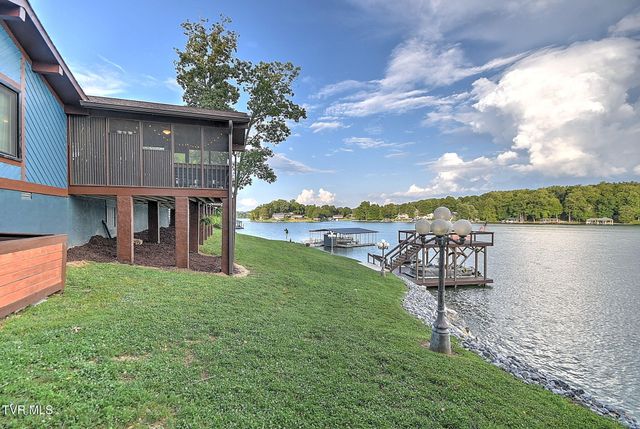 2772 Devault Bridge Road, Piney Flats, TN 37686