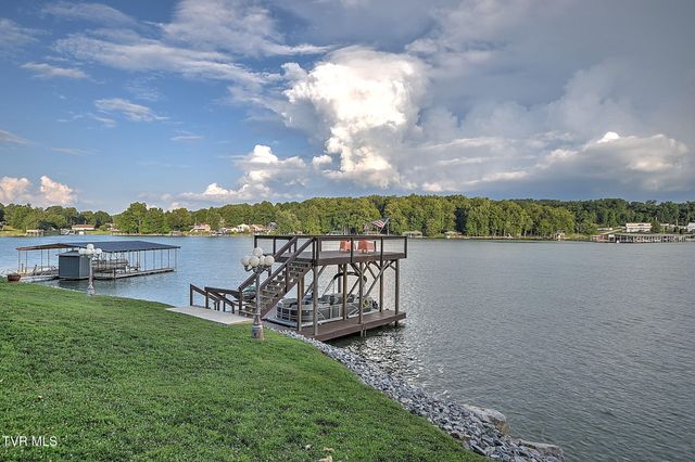 2772 Devault Bridge Road, Piney Flats, TN 37686