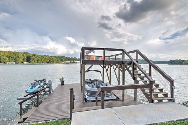 2772 Devault Bridge Road, Piney Flats, TN 37686
