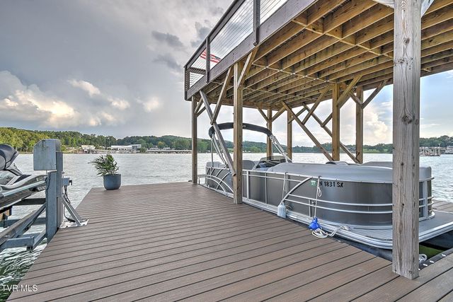 2772 Devault Bridge Road, Piney Flats, TN 37686