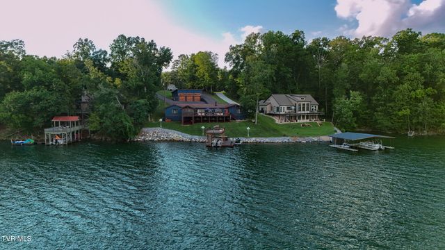 2772 Devault Bridge Road, Piney Flats, TN 37686