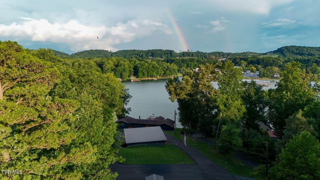 2772 Devault Bridge Road, Piney Flats, TN 37686