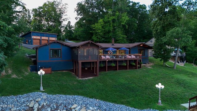2772 Devault Bridge Road, Piney Flats, TN 37686