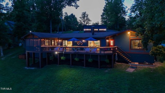 2772 Devault Bridge Road, Piney Flats, TN 37686