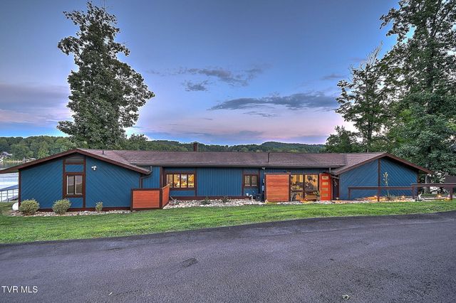 2772 Devault Bridge Road, Piney Flats, TN 37686