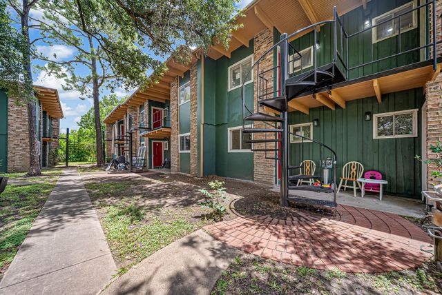 411 Avenue A 2, La Marque, TX 77568