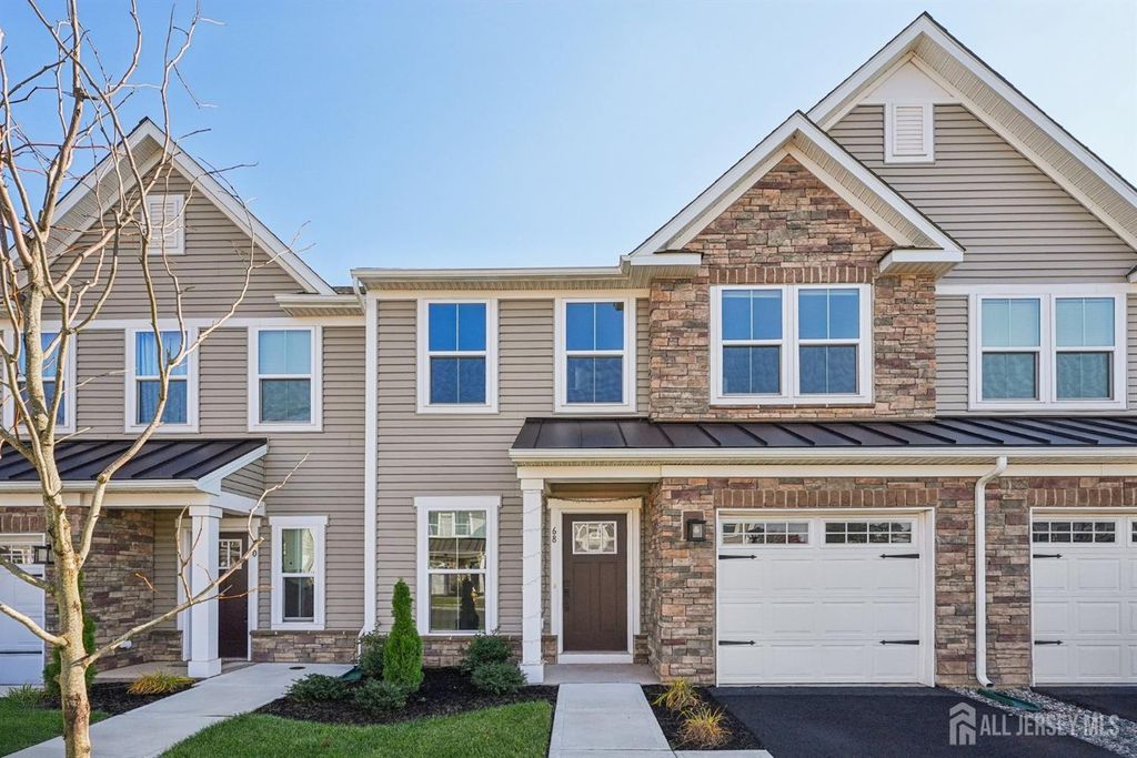 68 Owen Court, Franklin Twsp, NJ 08873