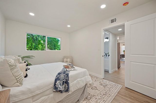 2776 Bridgeford Dr, Sacramento, CA 95833