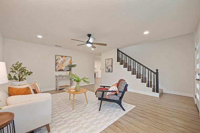 2776 Bridgeford Dr, Sacramento, CA 95833