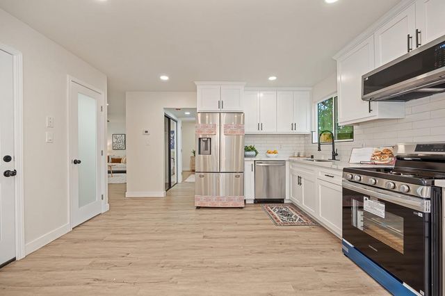 2776 Bridgeford Dr, Sacramento, CA 95833