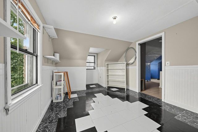 1636 Manitoba AVENUE, South Milwaukee, WI 53172