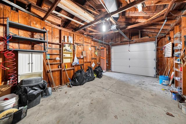 1636 Manitoba AVENUE, South Milwaukee, WI 53172