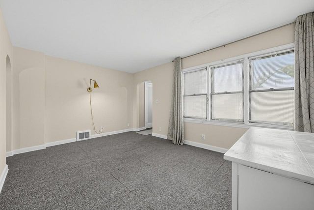 1636 Manitoba AVENUE, South Milwaukee, WI 53172