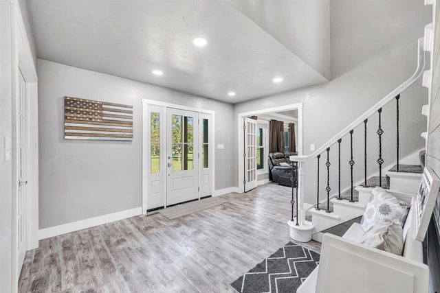 2004 LEDGEVIEW ROAD, De Pere, WI 54115