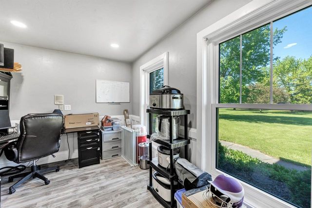 2004 LEDGEVIEW ROAD, De Pere, WI 54115