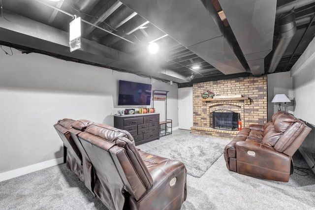 2004 LEDGEVIEW ROAD, De Pere, WI 54115