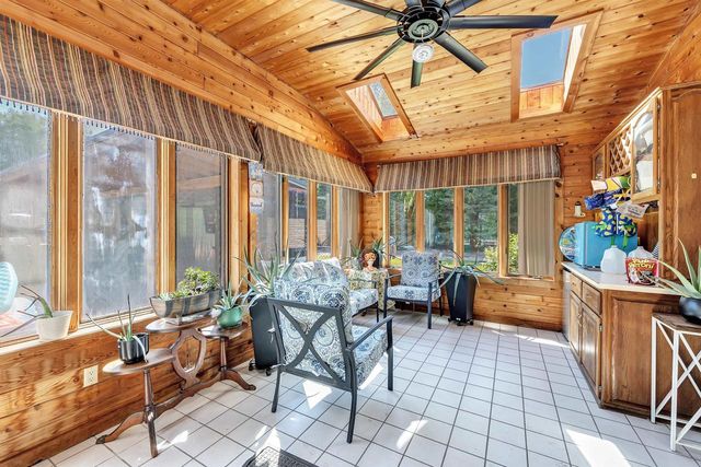 2004 LEDGEVIEW ROAD, De Pere, WI 54115