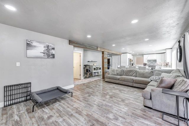 2004 LEDGEVIEW ROAD, De Pere, WI 54115