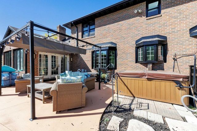 2004 LEDGEVIEW ROAD, De Pere, WI 54115