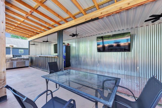 2004 LEDGEVIEW ROAD, De Pere, WI 54115