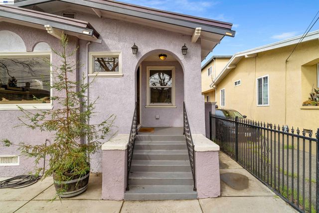 931 Bancroft Way, Berkeley, CA 94710