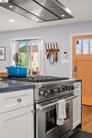 931 Bancroft Way, Berkeley, CA 94710