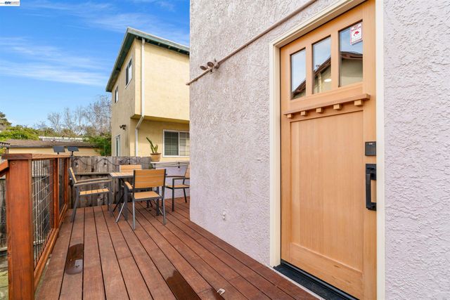 931 Bancroft Way, Berkeley, CA 94710