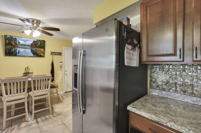 5042 Lindora Drive, Columbus, OH 43232