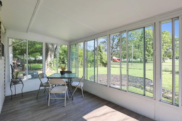 5042 Lindora Drive, Columbus, OH 43232