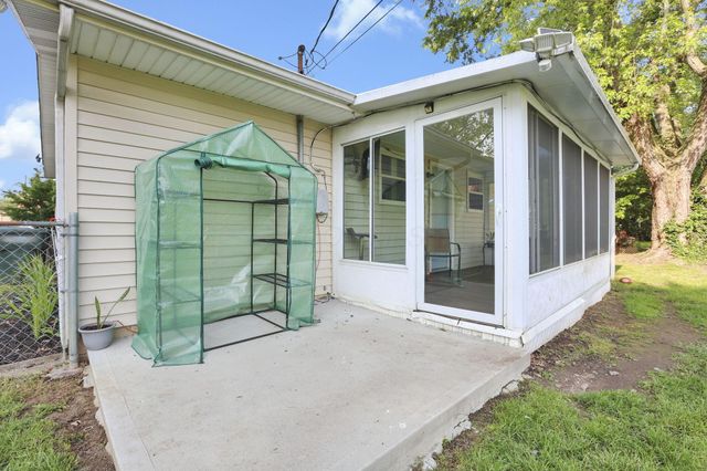 5042 Lindora Drive, Columbus, OH 43232