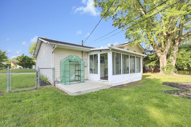 5042 Lindora Drive, Columbus, OH 43232